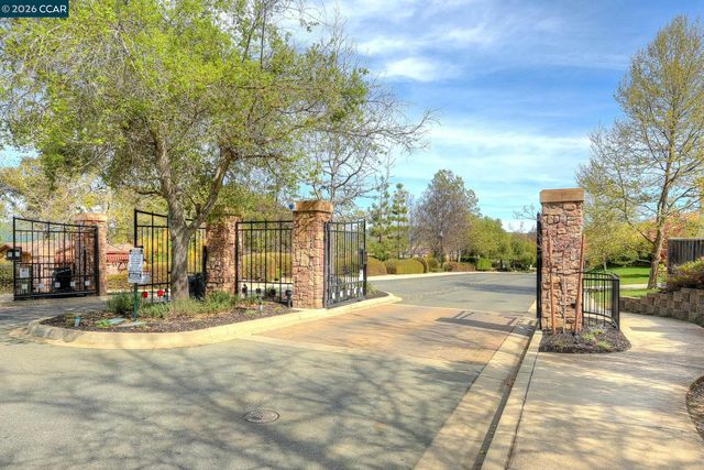 5324 Swainsons Ct, Concord, CA 94521