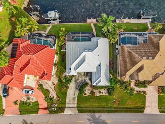 476 MACEDONIA DRIVE, Punta Gorda, FL 33950