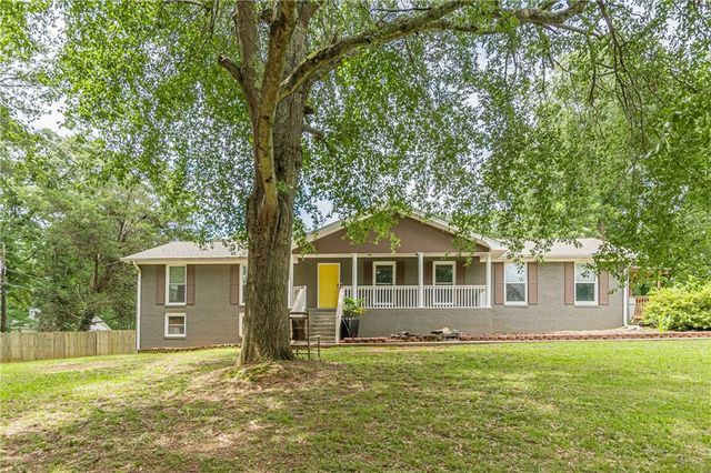 1931 Lake Jodeco Road, Jonesboro, GA 30236
