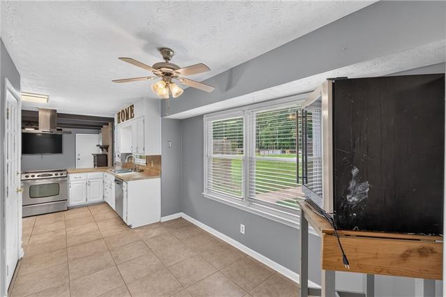 1931 Lake Jodeco Road, Jonesboro, GA 30236