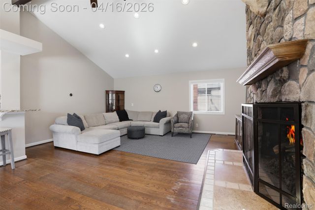 4350 Mandalay Avenue, Royal Oak, MI 48073