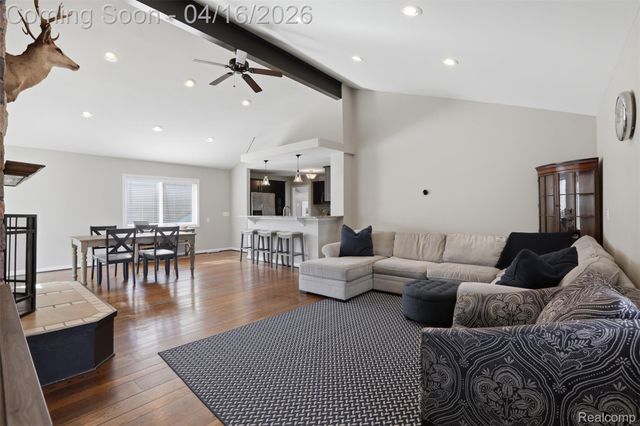 4350 Mandalay Avenue, Royal Oak, MI 48073