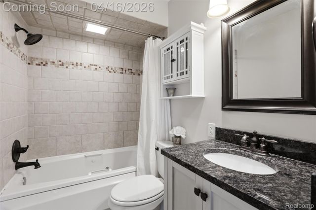 4350 Mandalay Avenue, Royal Oak, MI 48073