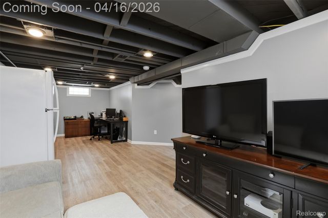 4350 Mandalay Avenue, Royal Oak, MI 48073