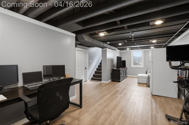 4350 Mandalay Avenue, Royal Oak, MI 48073