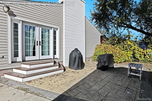 4350 Mandalay Avenue, Royal Oak, MI 48073