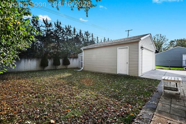 4350 Mandalay Avenue, Royal Oak, MI 48073