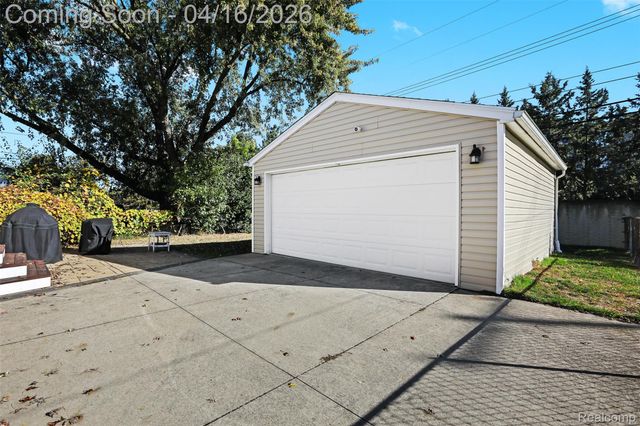 4350 Mandalay Avenue, Royal Oak, MI 48073