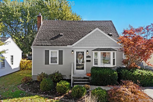 4350 Mandalay Avenue, Royal Oak, MI 48073