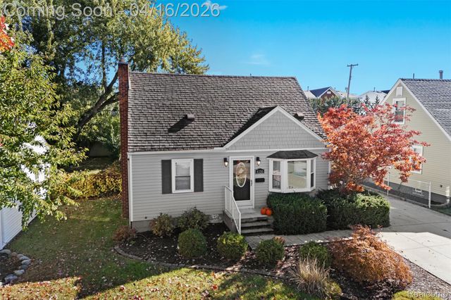 4350 Mandalay Avenue, Royal Oak, MI 48073