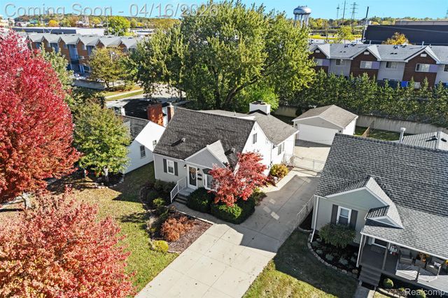 4350 Mandalay Avenue, Royal Oak, MI 48073