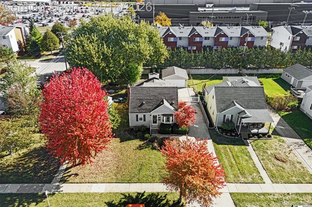 4350 Mandalay Avenue, Royal Oak, MI 48073