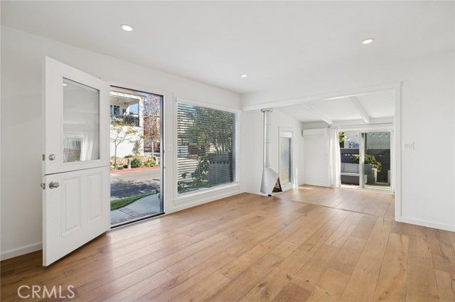 620 Acacia Avenue, Corona Del Mar (newport Beach), CA 92625