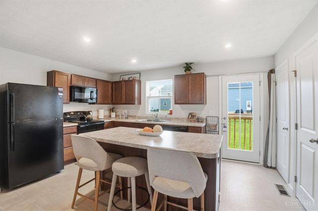 5908 Cresting Drive, Middletown, OH 45042