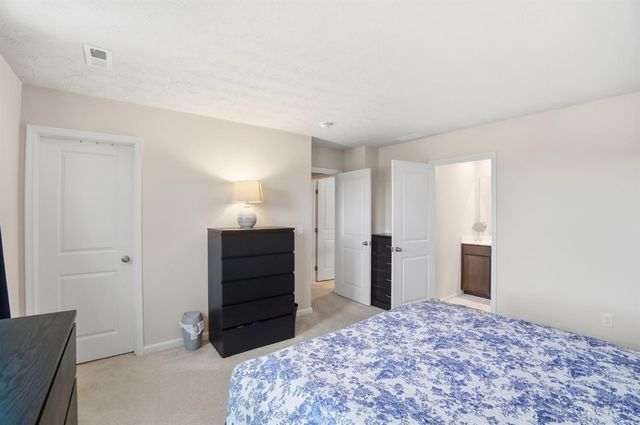 5908 Cresting Drive, Middletown, OH 45042