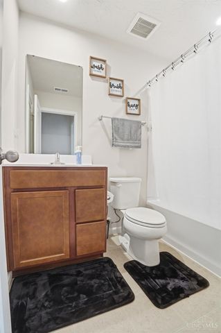 5908 Cresting Drive, Middletown, OH 45042