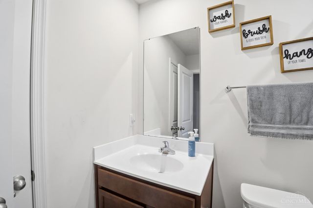 5908 Cresting Drive, Middletown, OH 45042