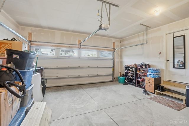 5908 Cresting Drive, Middletown, OH 45042