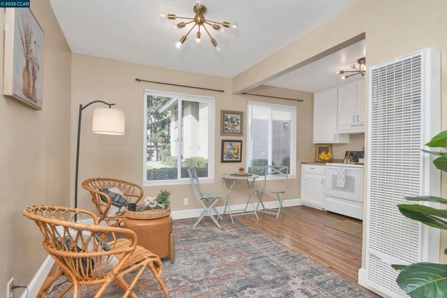 4888 Clayton Rd 6, Concord, CA 94521