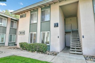 4888 Clayton Rd 6, Concord, CA 94521