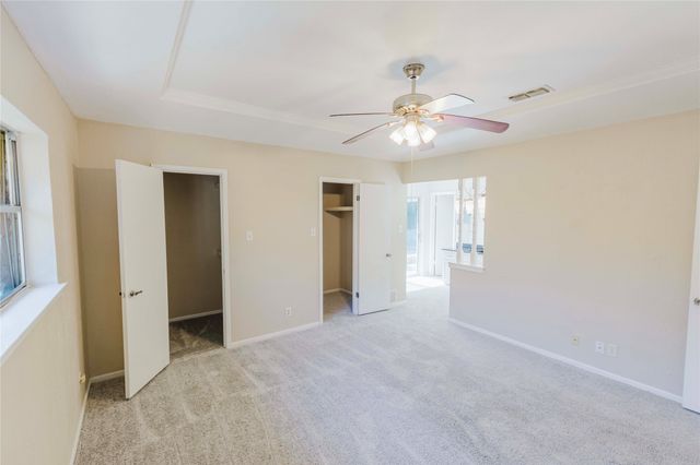 1710 Kingsborough Drive, Arlington, TX 76015