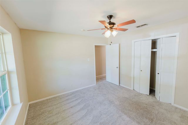 1710 Kingsborough Drive, Arlington, TX 76015