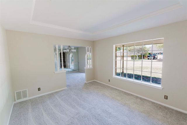 1710 Kingsborough Drive, Arlington, TX 76015