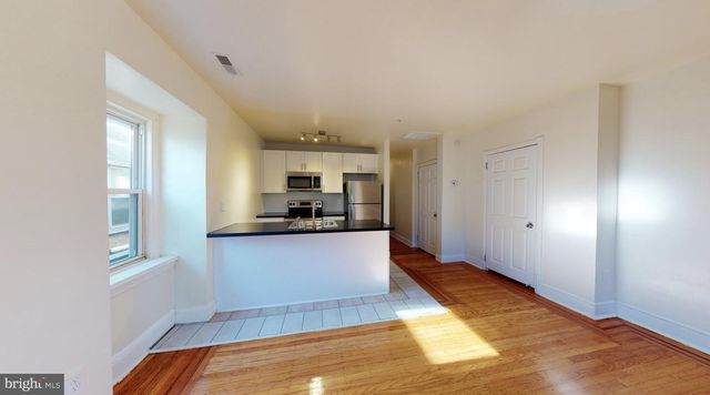 922 S 49TH ST, Philadelphia, PA 19143