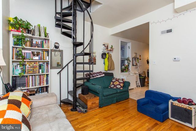 922 S 49TH ST, Philadelphia, PA 19143