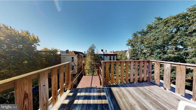 922 S 49TH ST, Philadelphia, PA 19143