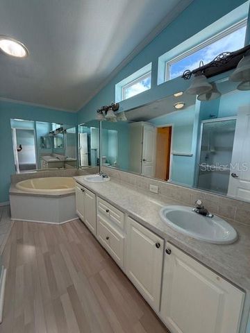 8410 CASTLE GARDEN ROAD, Palmetto, FL 34221