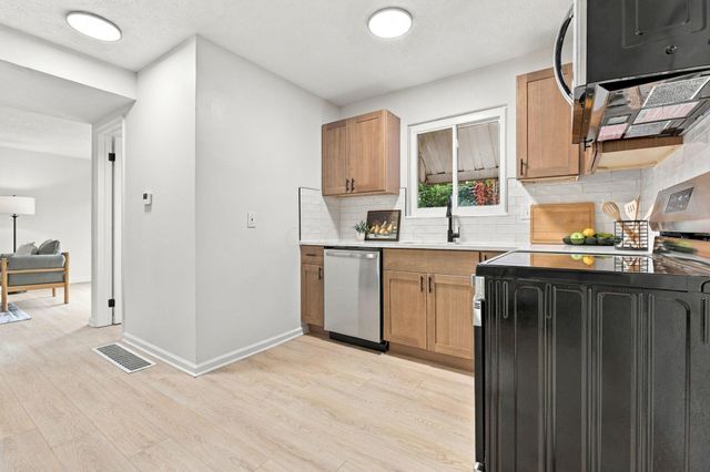 3328 Everson Road E, Columbus, OH 43232