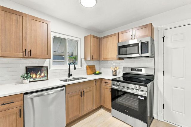 3328 Everson Road E, Columbus, OH 43232