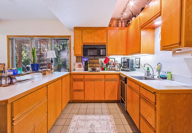 21770 Calmor Avenue, Prior Lake, MN 55372