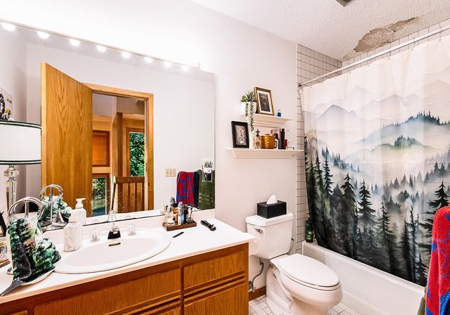 21770 Calmor Avenue, Prior Lake, MN 55372