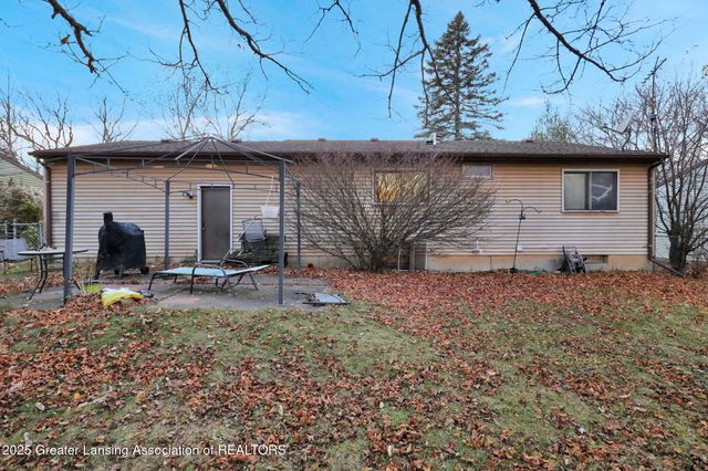 2300 Byrnes Road, Lansing, MI 48906
