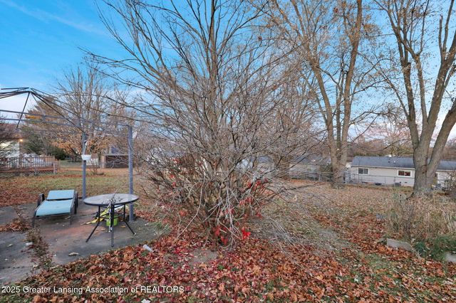 2300 Byrnes Road, Lansing, MI 48906