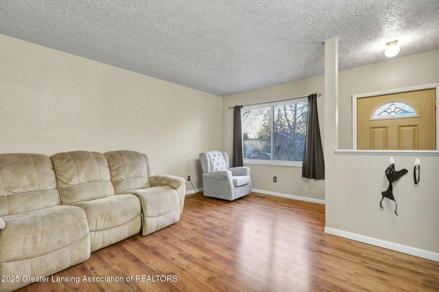 2300 Byrnes Road, Lansing, MI 48906