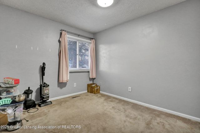 2300 Byrnes Road, Lansing, MI 48906