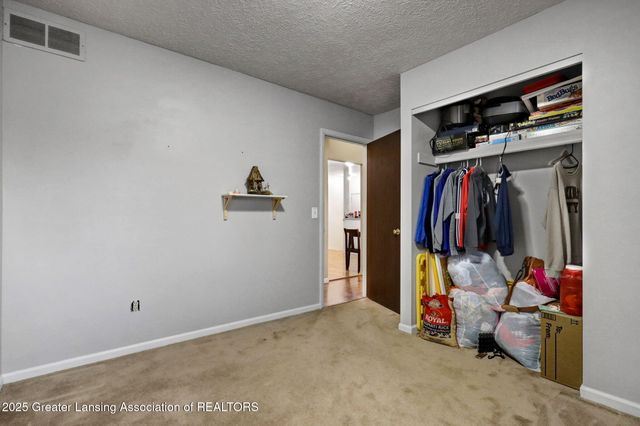 2300 Byrnes Road, Lansing, MI 48906