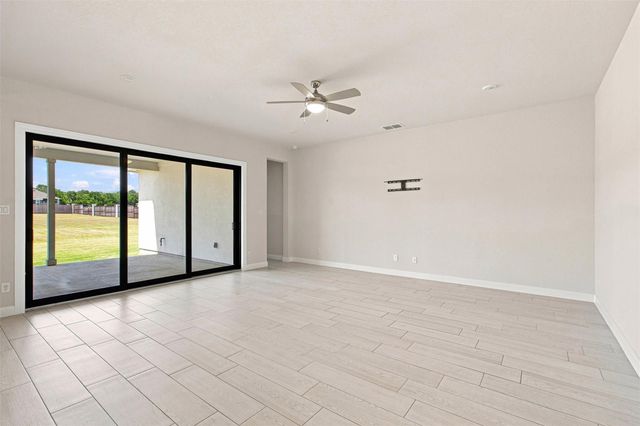 145 McNaughton DR, Liberty Hill, TX 78642