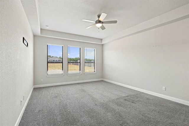 145 McNaughton DR, Liberty Hill, TX 78642