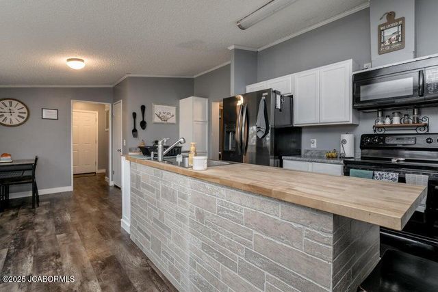 3771 STATE ROUTE A, Fayette, MO 65248