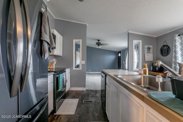 3771 STATE ROUTE A, Fayette, MO 65248