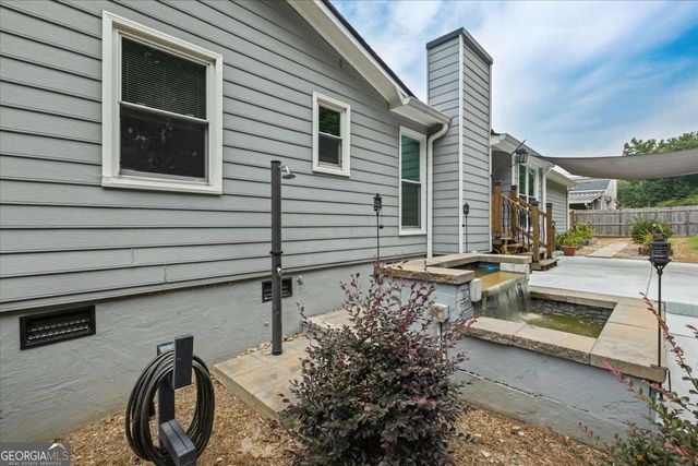 2711 Bluffton Road, Buford, GA 30519