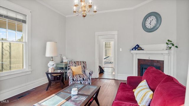 166 W Belle Street, Henderson, NC 27536