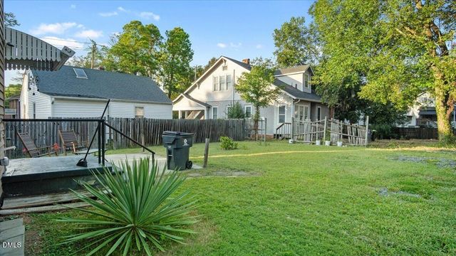 166 W Belle Street, Henderson, NC 27536