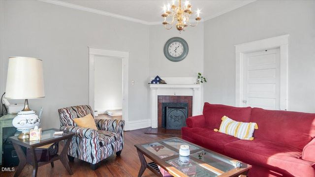 166 W Belle Street, Henderson, NC 27536