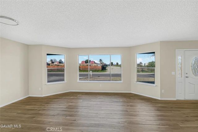 37324 97th Street East, Littlerock, CA 93543