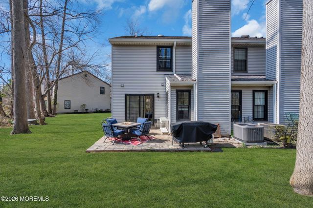 12 Hunters Run 12, Oceanport, NJ 07757